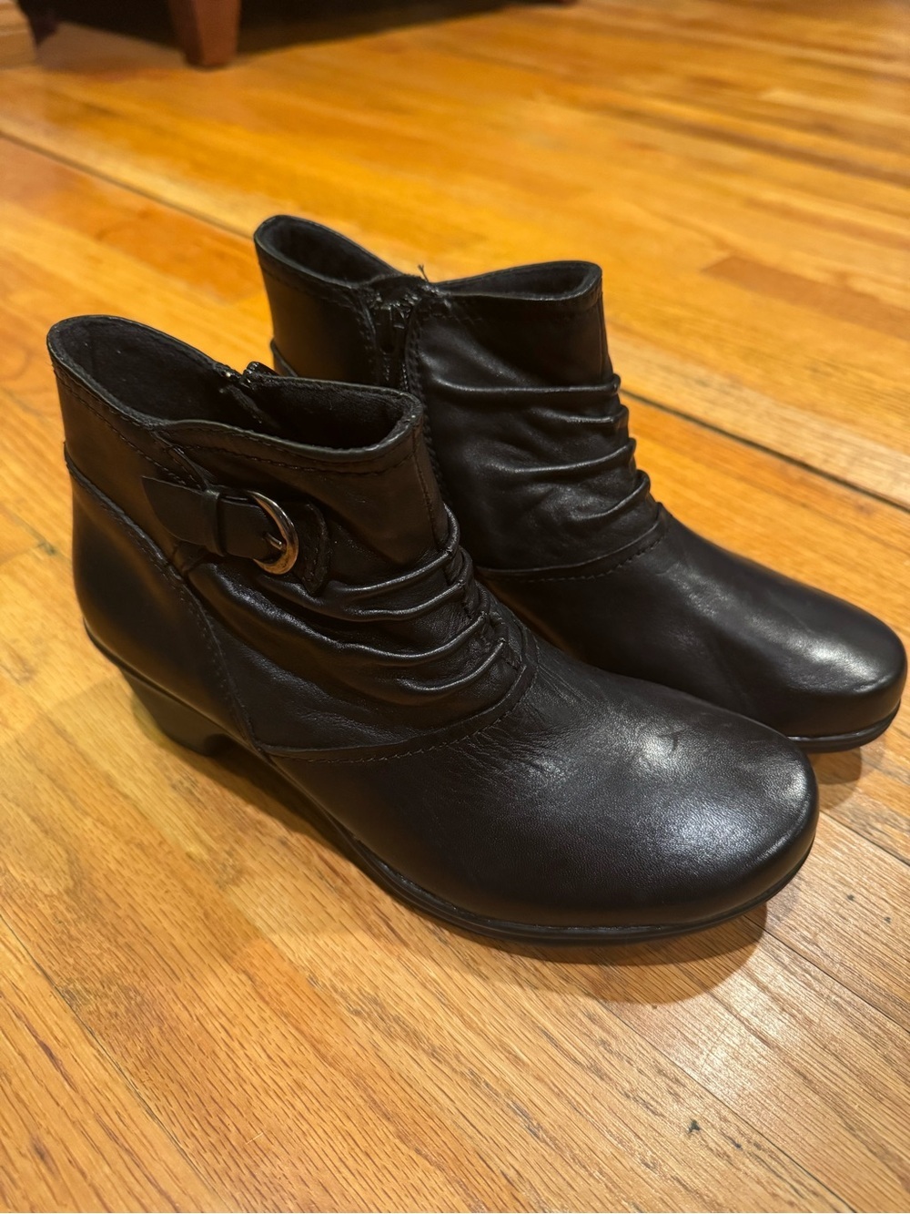 Earth Origins Booties Women’s Size 6.5